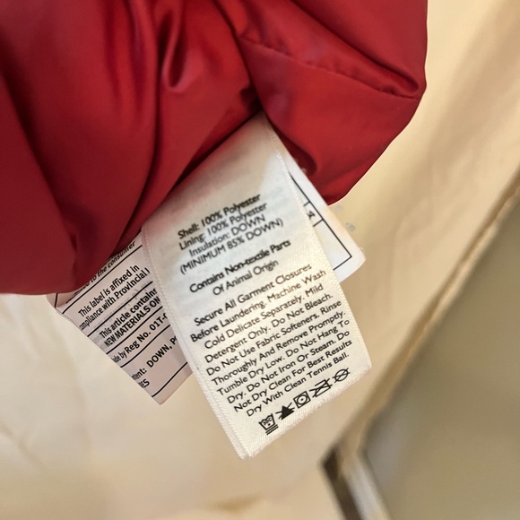 Eddie Bauer men’s size small down filled puffer vest - Picture 5 of 5